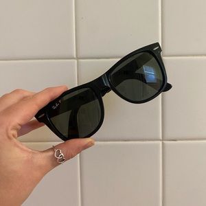 Ray-Ban Polarized Classic Wayfarer